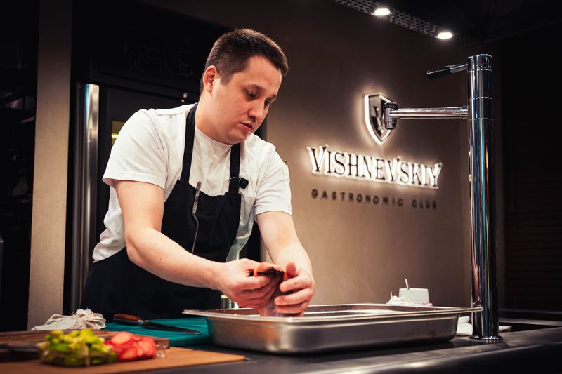 Wing Snob kitchen team preparing fresh orders